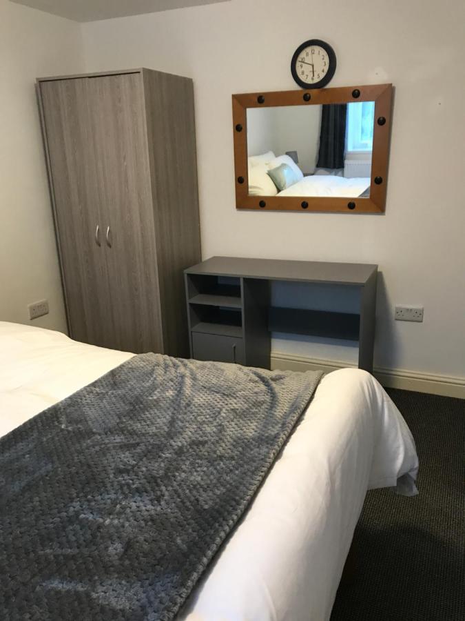 2 Bedroom Apartment Πλίμουθ Εξωτερικό φωτογραφία